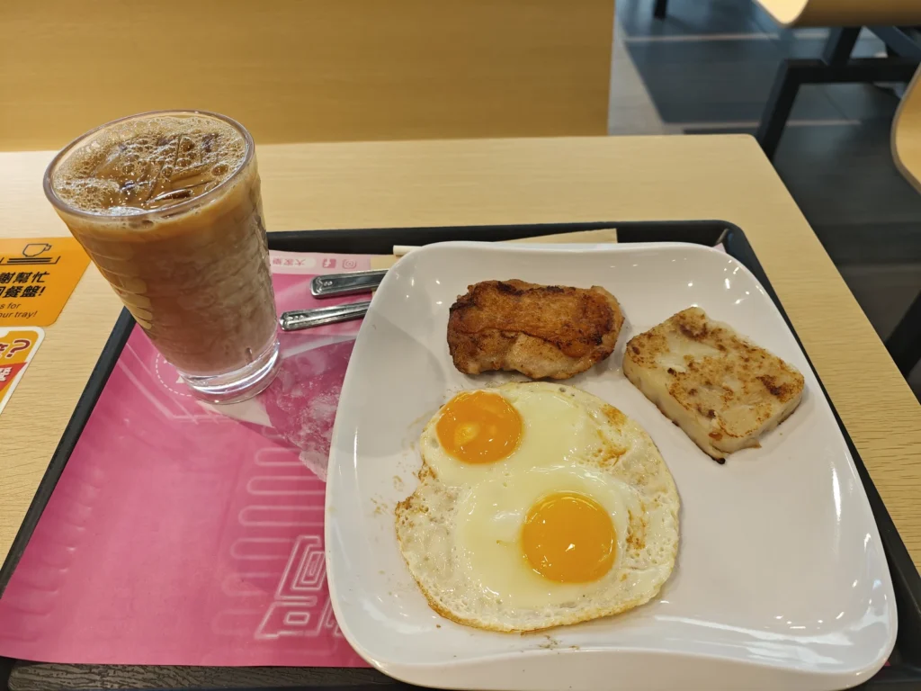 香港大家樂食記|台灣旅人的港式茶餐文化初體驗 3 CafedeCoral09