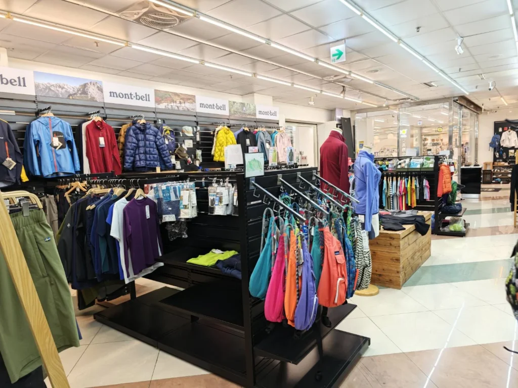 【台北露營裝備】愚公移山戶外露營館逛店開箱|松山光復北路的裝備寶庫,選購攻略一次看 8 Foolish09