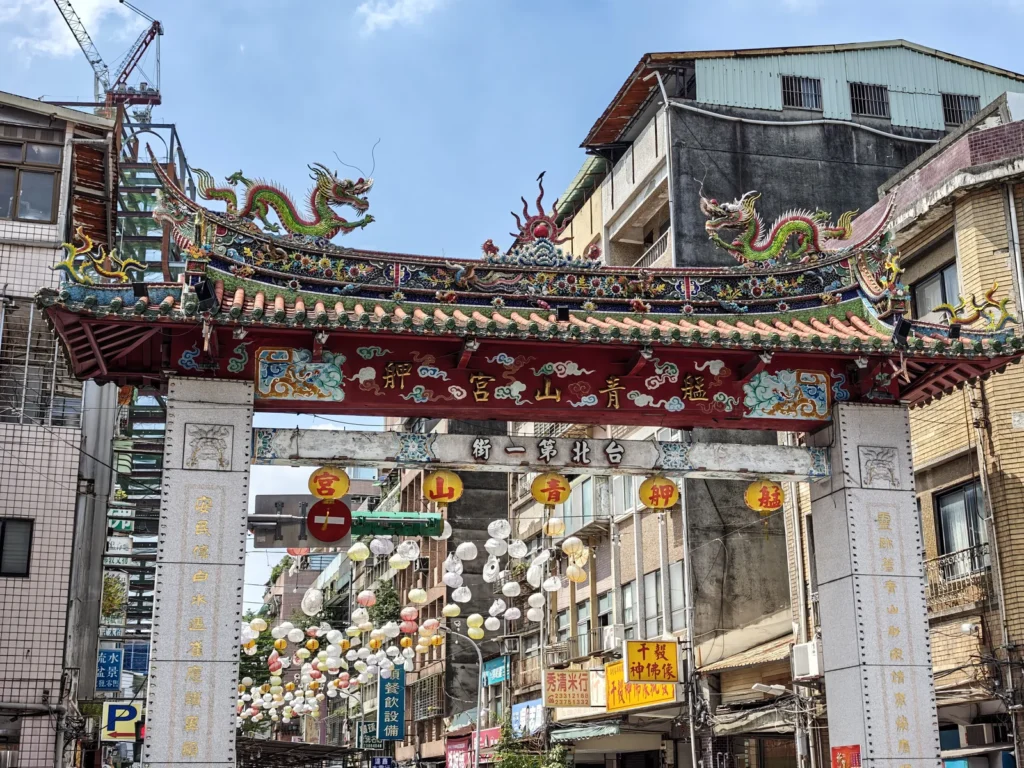 艋舺青山宮遊記|貴陽街上的青山王廟,從瘟疫守護神到艋舺大拜拜 1 MengjiaQingshanTemple02