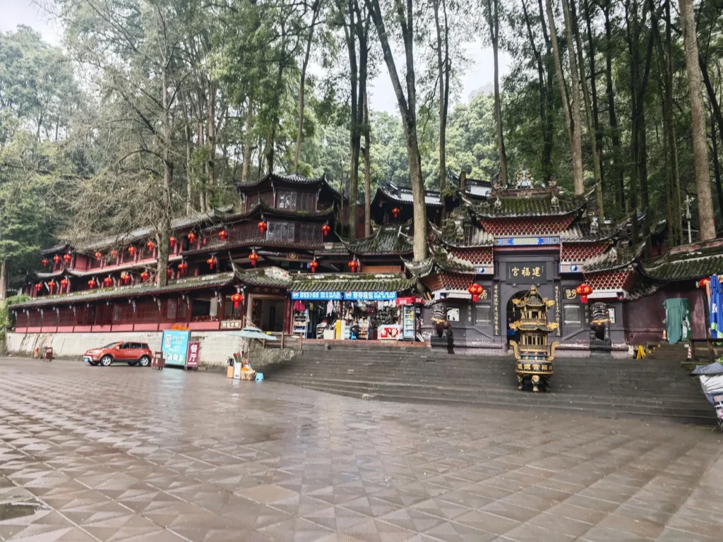 青城天下幽:走進第五洞天,聽一座山講一千八百年的道 2 青城山