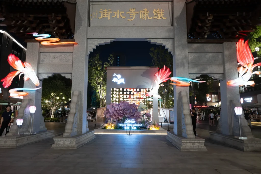 成都鐵像寺水街遊記|高樓間的川西老街,鐵佛古寺、十三座橋與一碗蓋碗茶 1 TiexiangTempleWaterStreet14