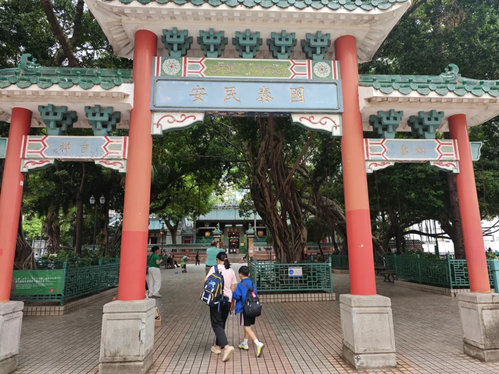 油麻地天后廟遊記|廟街名字的由來,藏在塔香煙霧裡的百年香港 6 TinHauTemple03