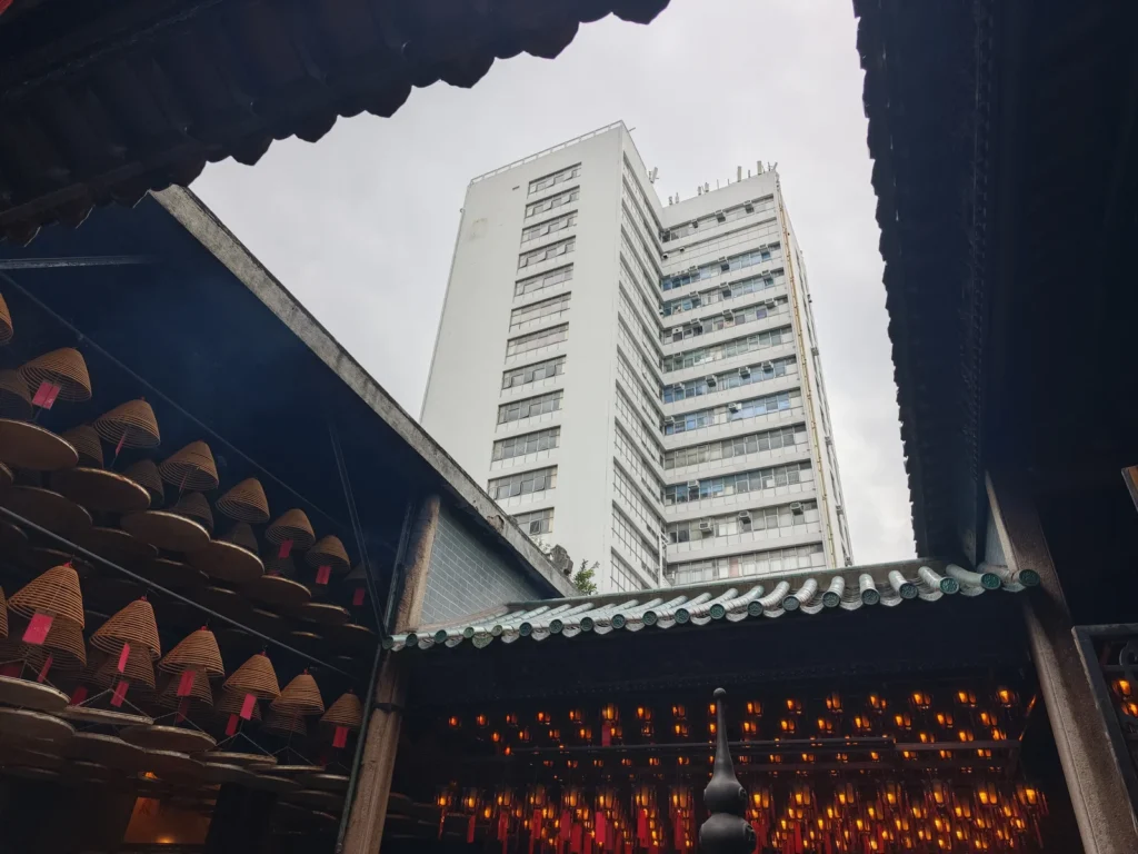 油麻地天后廟遊記|廟街名字的由來,藏在塔香煙霧裡的百年香港 7 TinHauTemple12