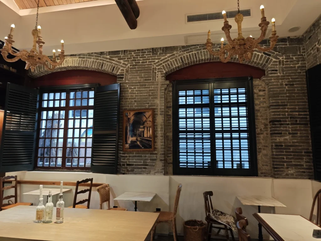 WANDERLUST 教堂小院店