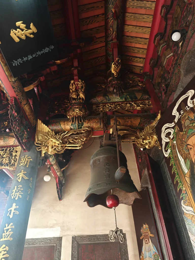 三重先嗇宮遊記|兩派匠師對場作、九龍照壁與270年神農大帝古廟 8 XianseTemple04
