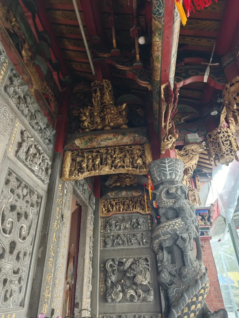三重先嗇宮遊記|兩派匠師對場作、九龍照壁與270年神農大帝古廟 6 XianseTemple06