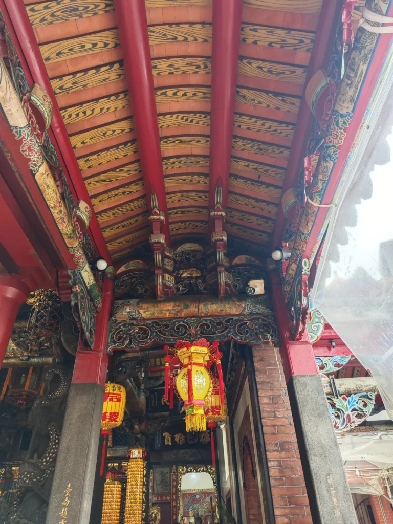 三重先嗇宮遊記|兩派匠師對場作、九龍照壁與270年神農大帝古廟 4 XianseTemple08