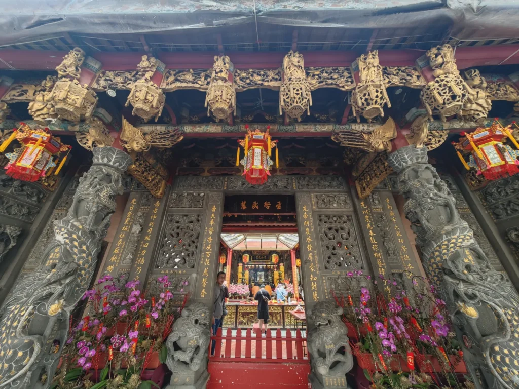 三重先嗇宮遊記|兩派匠師對場作、九龍照壁與270年神農大帝古廟 2 XianseTemple12