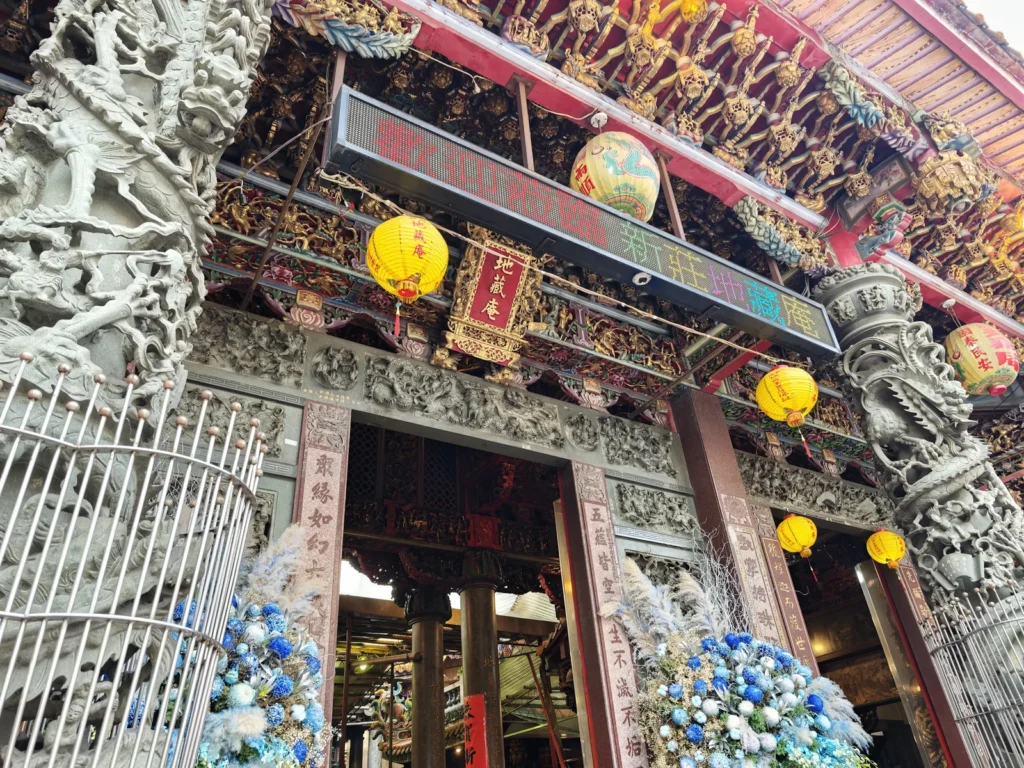 新莊地藏庵遊記|官將首發源地、文武大眾爺與新莊大拜拜的百年老廟 2 XinzhuangDizangTemple01